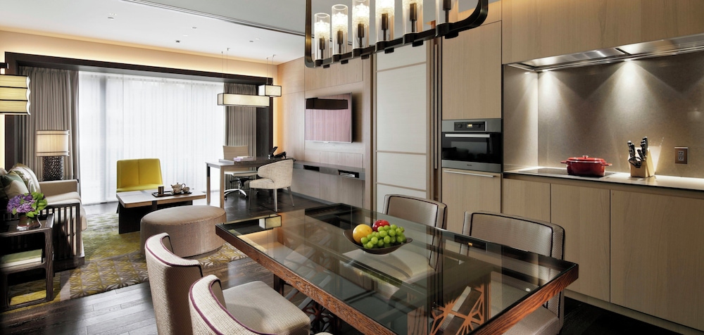 ルーム キングベッド 1 台 (Residence) 専用キッチン0 | フォーシーズンズホテル京都