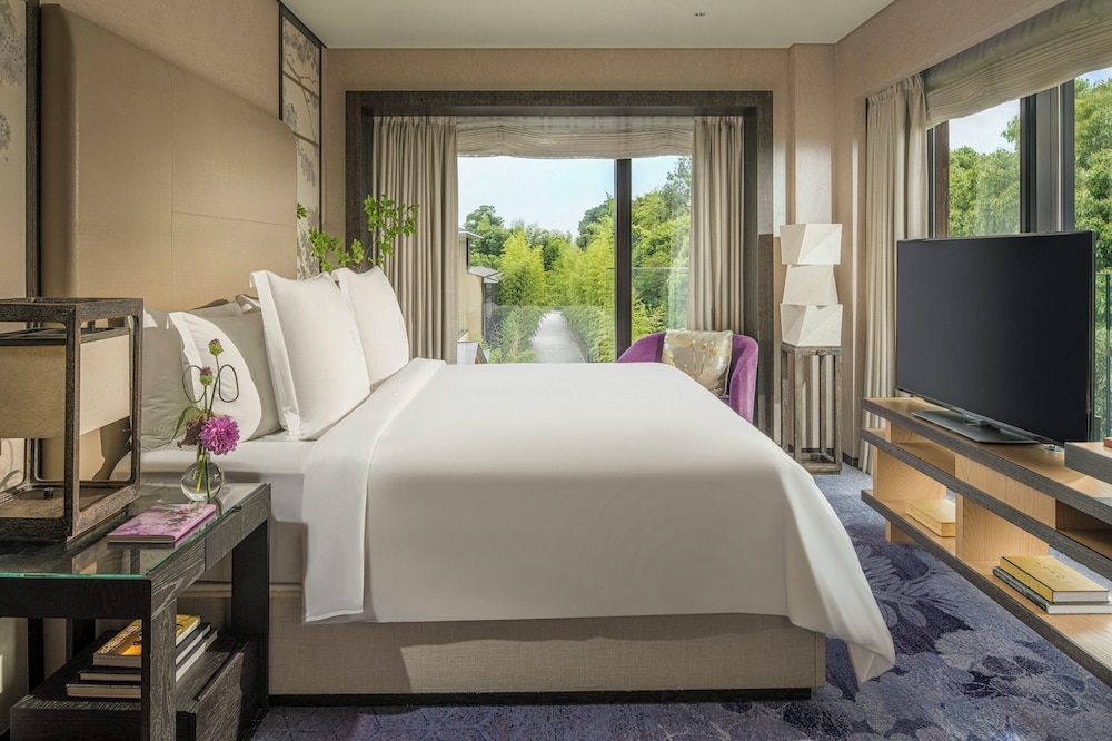 スイート キングベッド 1 台 客室0 | フォーシーズンズホテル京都