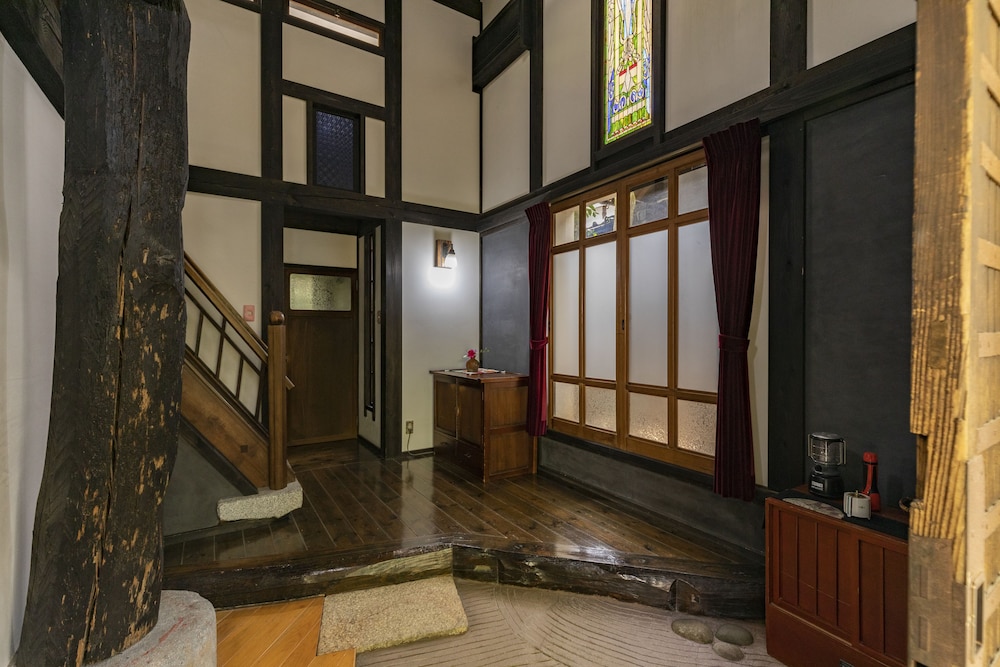 メゾネット 露天風呂付き 客室1 | 日田温泉琴平 旅籠かやうさぎ