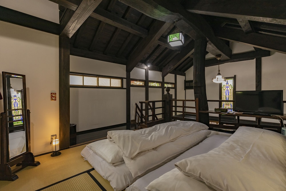 メゾネット 露天風呂付き 客室2 | 日田温泉琴平 旅籠かやうさぎ