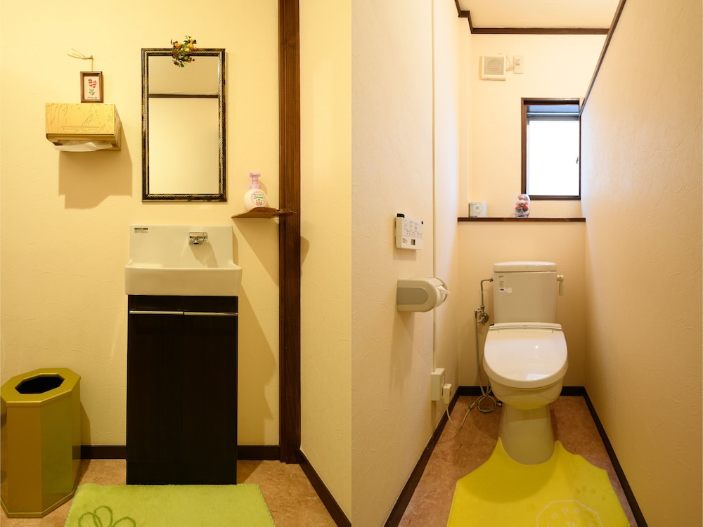 和室ツイン バス・トイレ共用 禁煙 バスルーム2 | 癒しの宿 旅館 田端屋