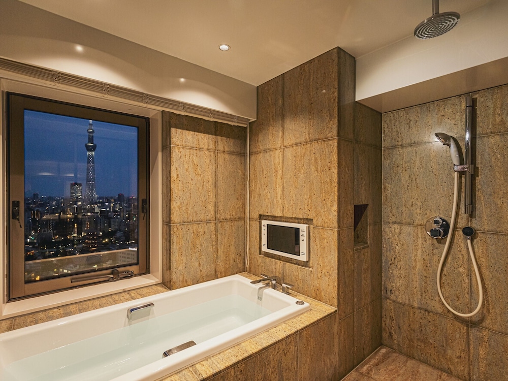 エグゼクティブ 浅草 スイート　スカイツリー側（ラウンジアクセス付） バスルーム1 | 浅草ビューホテル