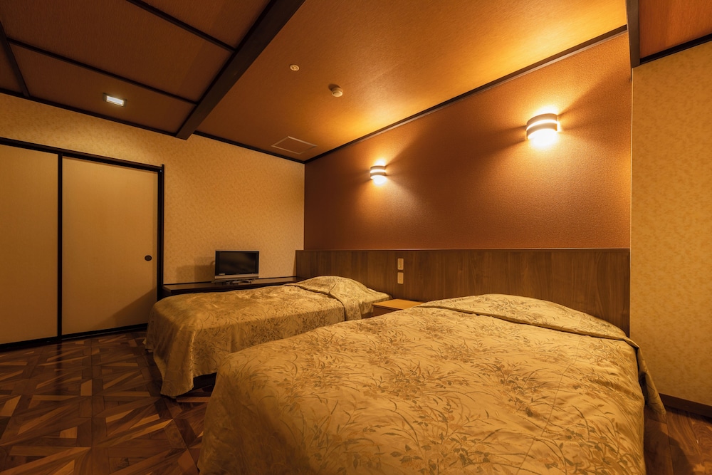 Mikazuki CLUB9 もみじ 禁煙 客室2 | 鬼怒川温泉 日光きぬ川ホテル三日月