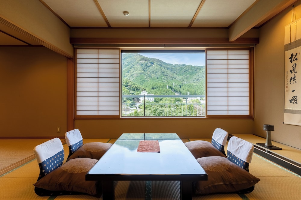 Mikazuki CLUB9 けいりゅう 禁煙 部屋からの景観1 | 鬼怒川温泉 日光きぬ川ホテル三日月