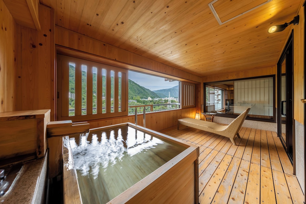 Mikazuki CLUB9 川しぶき 禁煙 | 鬼怒川温泉 日光きぬ川ホテル三日月