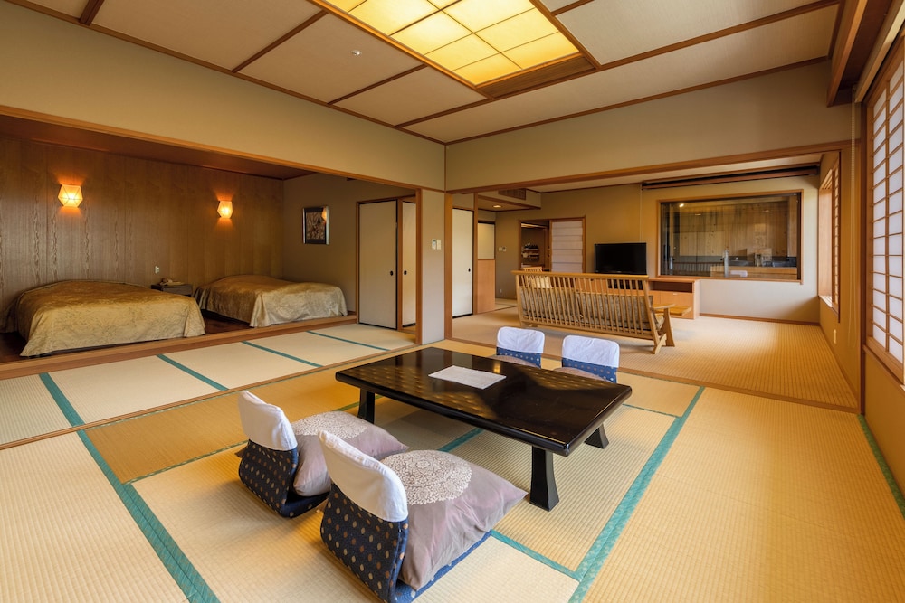 Mikazuki CLUB9 せせらぎ 禁煙 客室2 | 鬼怒川温泉 日光きぬ川ホテル三日月
