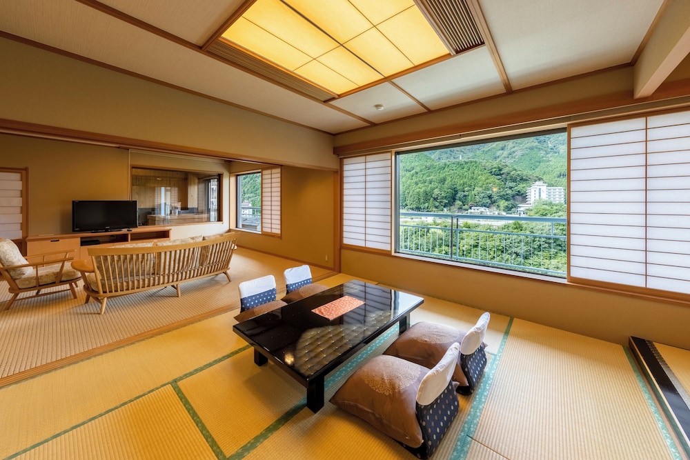 Mikazuki CLUB9 けいりゅう 禁煙 部屋からの景観0 | 鬼怒川温泉 日光きぬ川ホテル三日月