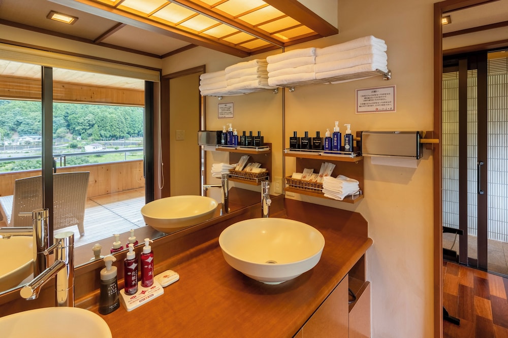 Mikazuki CLUB9 川しぶき 禁煙 客室0 | 鬼怒川温泉 日光きぬ川ホテル三日月