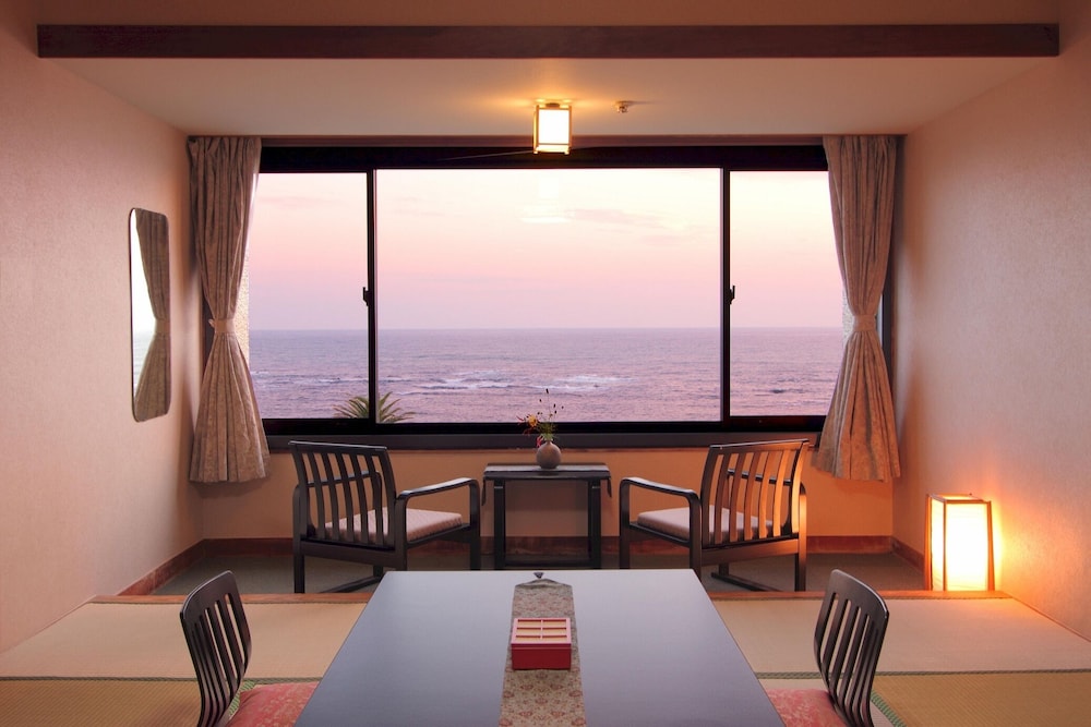 和室禁煙 客室1 | 「浜辺の湯 浪漫の歌」宿 中屋