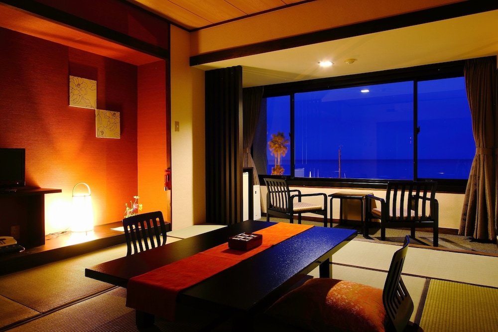 和室禁煙 | 「浜辺の湯 浪漫の歌」宿 中屋