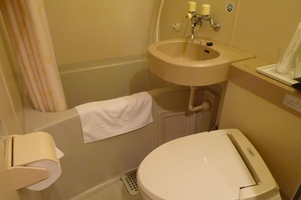 ダブルルーム 喫煙可 バスルーム0 | シーサイドホテルツインズももち