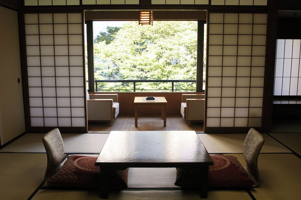 本館『標準』和室10畳以上 | 吉田屋山王閣
