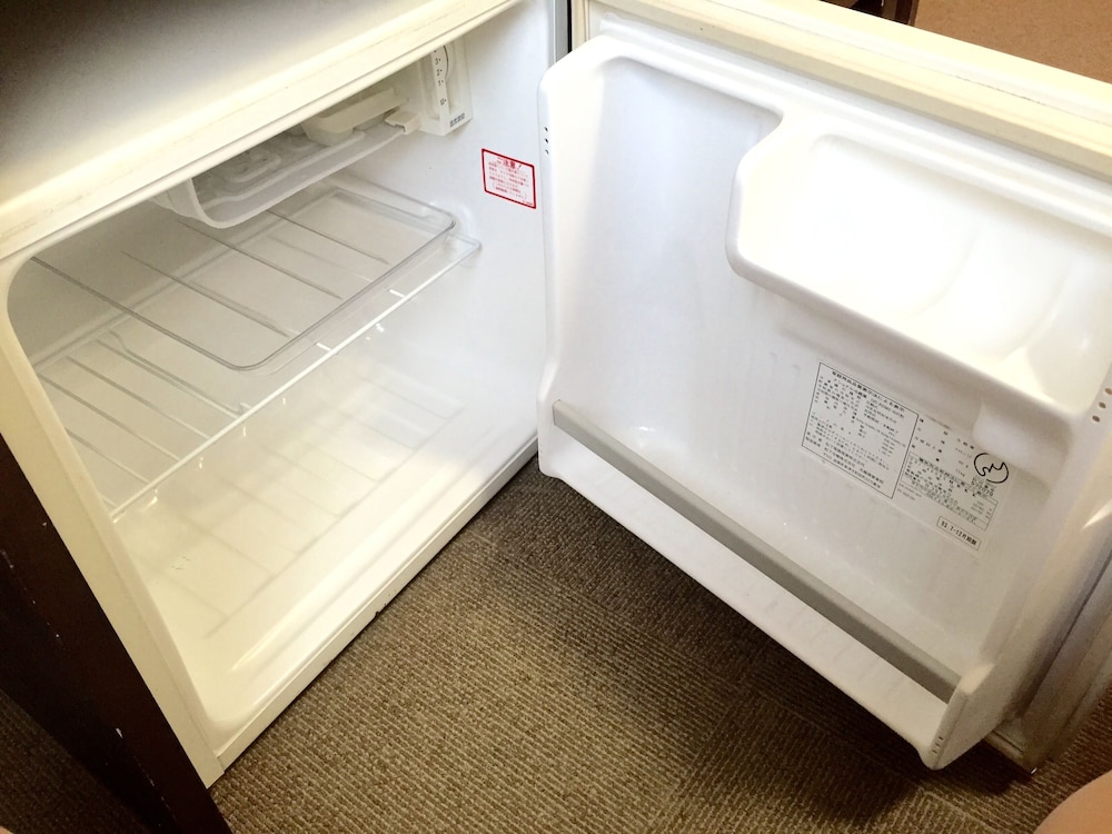 セミダブルルーム　禁煙 客室1 | クラウンヒルズ富山