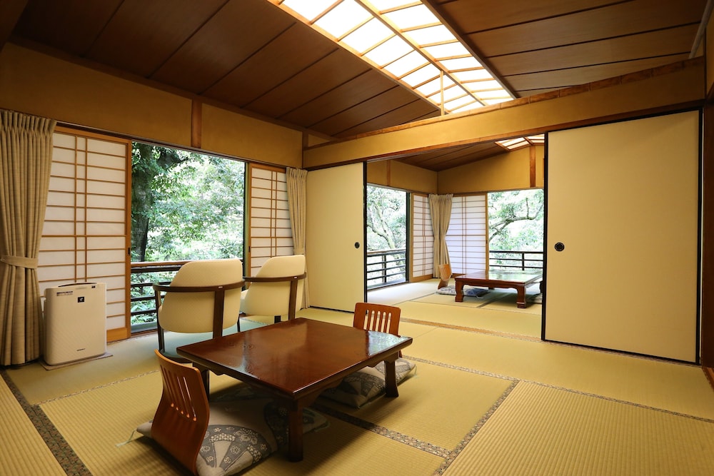 客室1 | もみぢ家 別館 川の庵 客室1 | もみぢ家 別館 川の庵