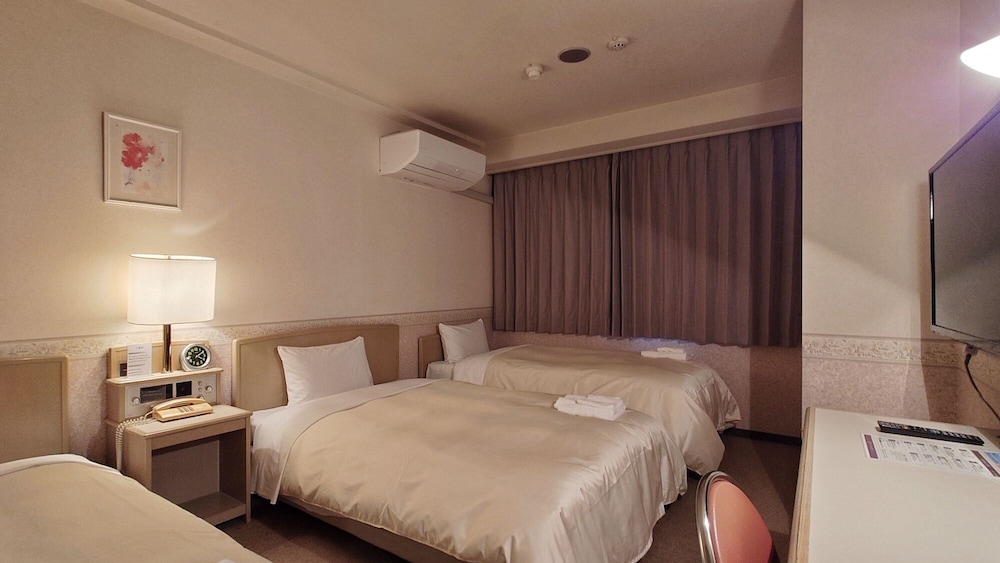 ファミリー ルーム 喫煙可 | クラウンヒルズ金沢