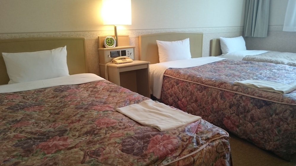 ファミリー ルーム 禁煙 客室1 | クラウンヒルズ金沢