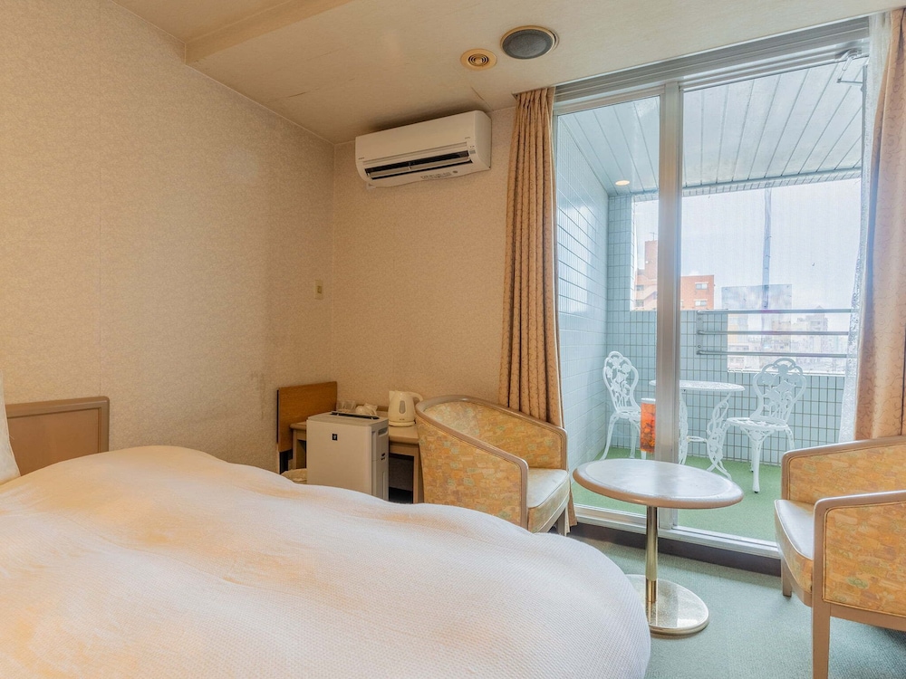 ツインルーム 禁煙 (バルコニーでのみ喫煙可) 客室2 | ホテル ニューセンチュリー