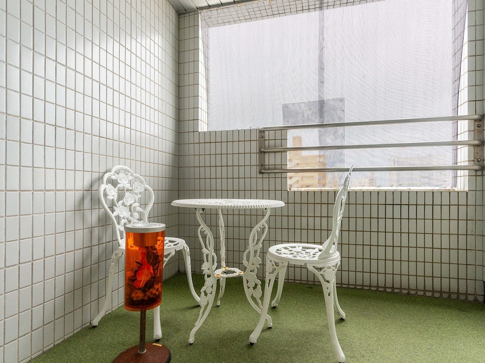 ツインルーム 禁煙 (バルコニーでのみ喫煙可) 客室3 | ホテル ニューセンチュリー