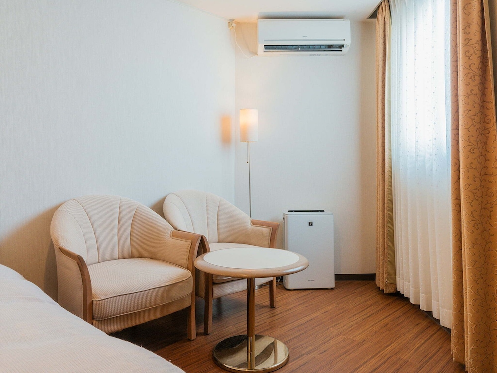 トリプルルーム 禁煙 客室2 | ホテル ニューセンチュリー