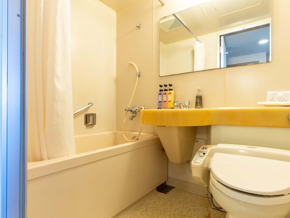 ツインルーム 禁煙 (バルコニーでのみ喫煙可) 客室4 | ホテル ニューセンチュリー