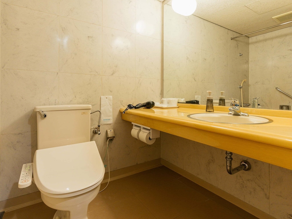 トリプルルーム 禁煙 客室3 | ホテル ニューセンチュリー