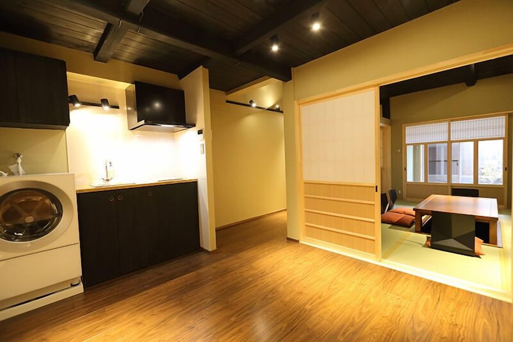 町家　一棟 専用簡易キッチン0 | 一軒町家 さと居 (SATOI) 大宮五条 鉄仙