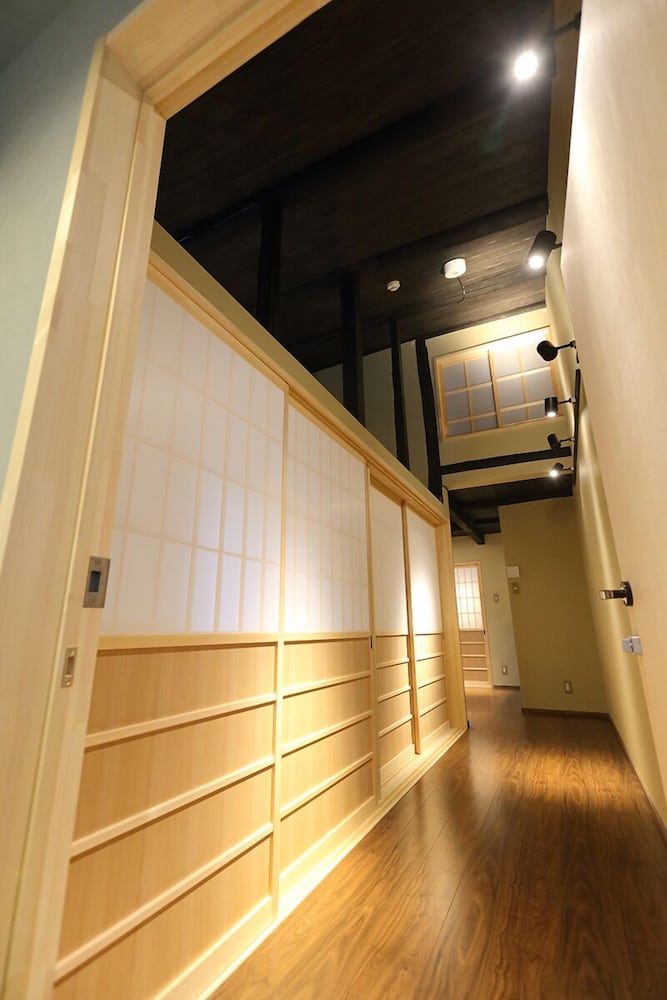 町家　一棟 リビング エリア1 | 一軒町家 さと居 (SATOI) 大宮五条 鉄仙