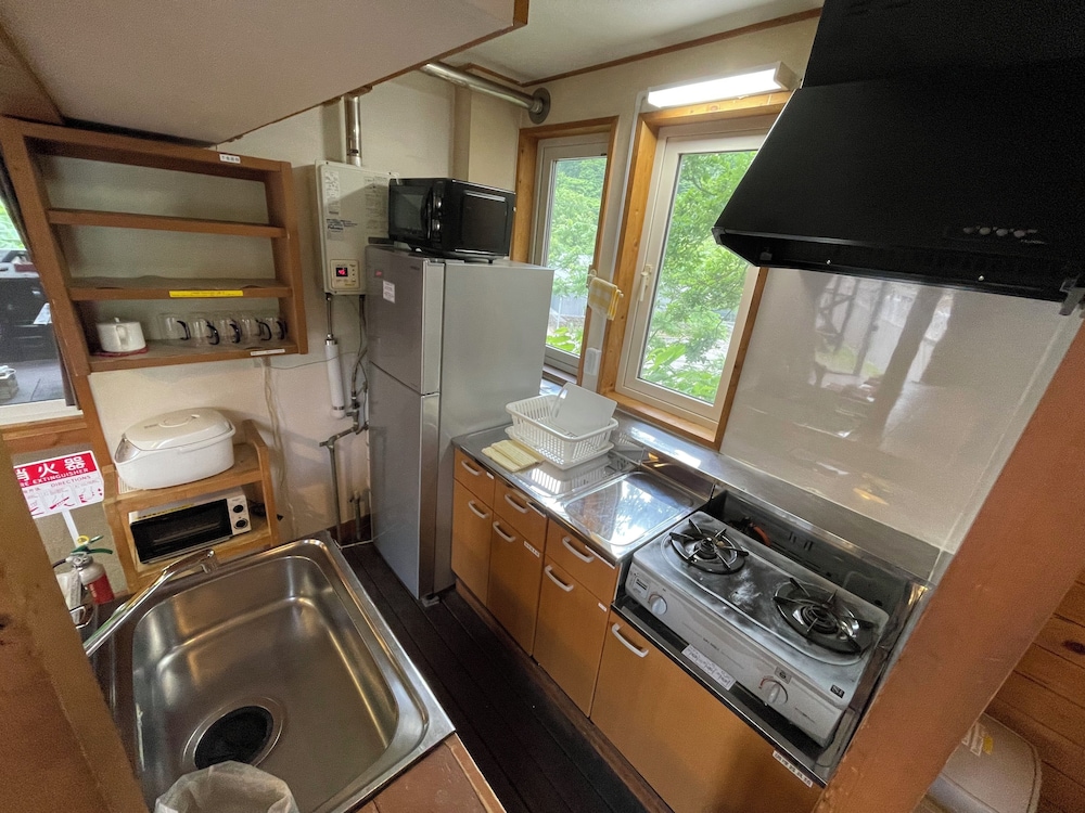 コテージ 禁煙 マウンテンビュー 露天風呂なし (9名定員) 専用キッチン2 | ウィンケルビレッジ