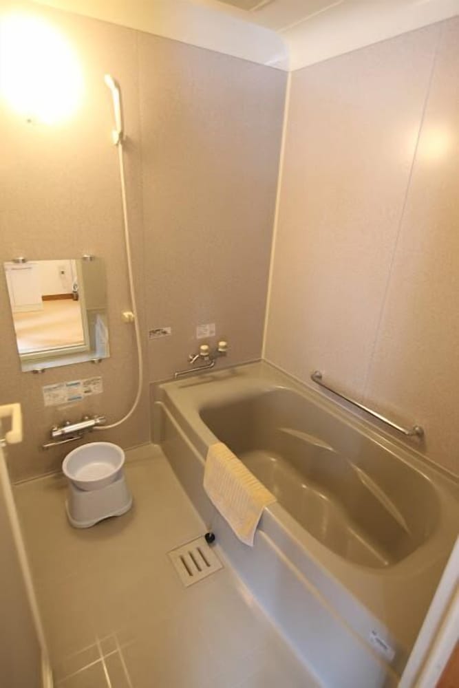 コテージ 禁煙 マウンテンビュー 露天風呂なし (11名定員) バスルーム1 | ウィンケルビレッジ