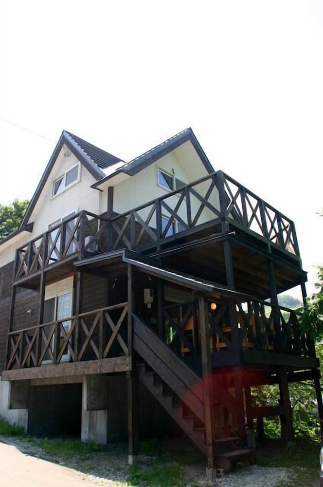 コテージ 禁煙 マウンテンビュー 露天風呂なし (11名定員) | ウィンケルビレッジ