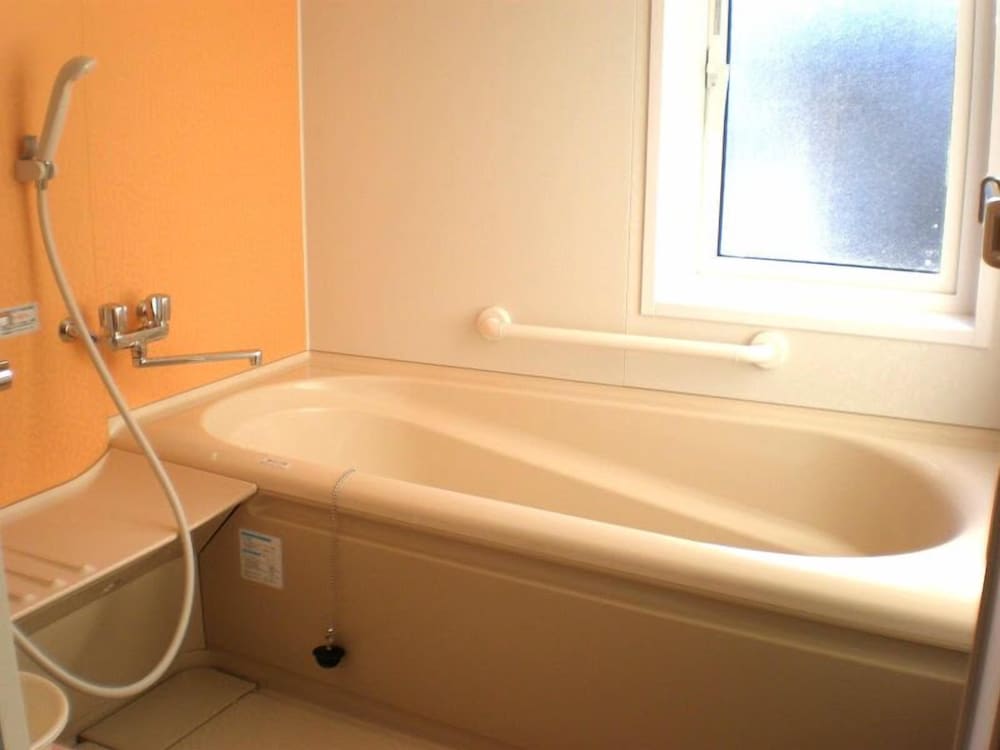 コテージ 禁煙 マウンテンビュー 露天風呂なし (6名定員) バスルーム1 | ウィンケルビレッジ