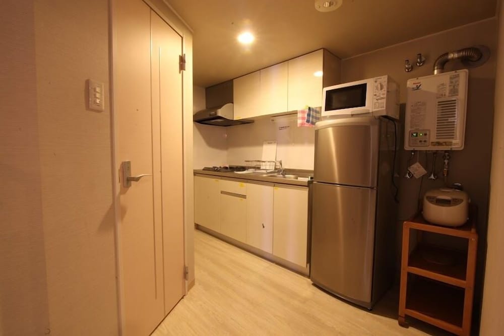 客室温泉露天風呂付コンドミニアム　（４名定員）　禁煙　山側 専用簡易キッチン3 | ウィンケルビレッジ