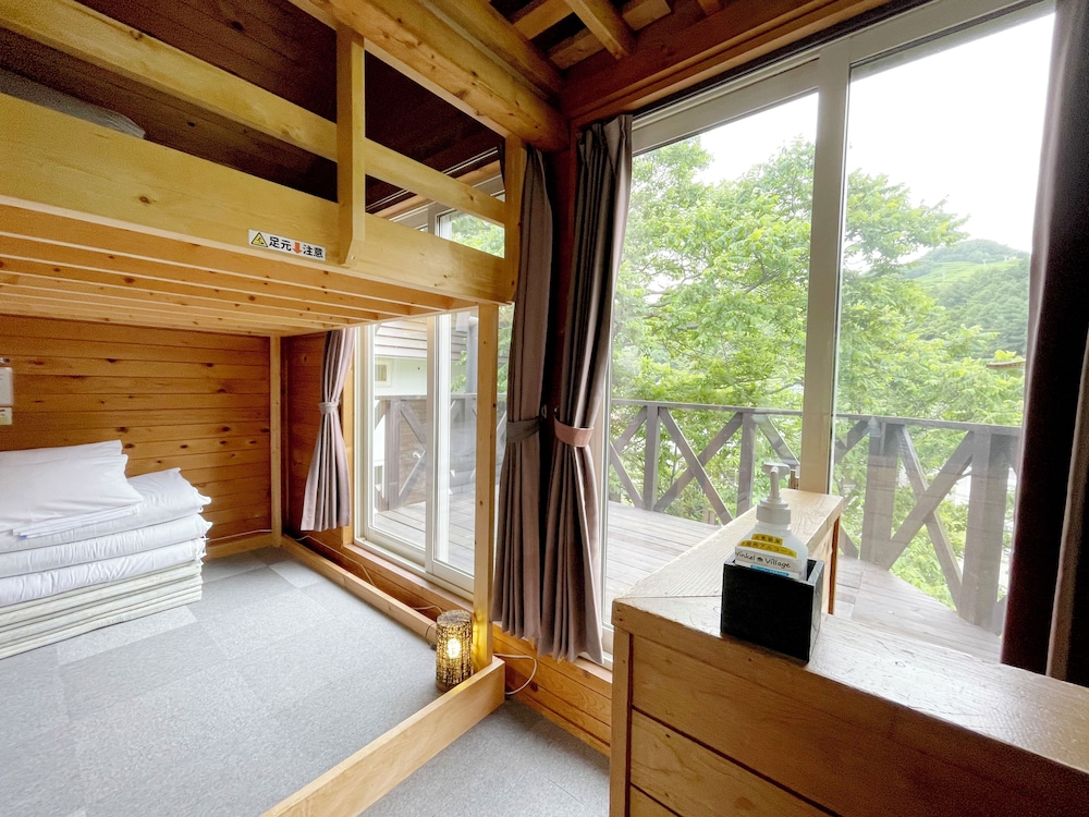 コテージ 禁煙 マウンテンビュー 露天風呂なし (9名定員) 客室1 | ウィンケルビレッジ