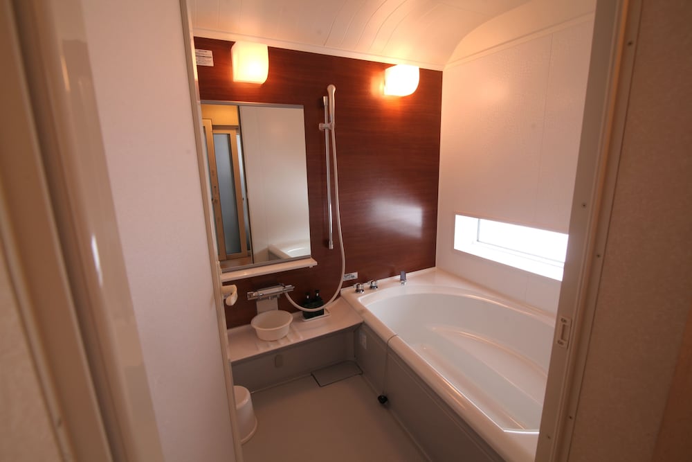 客室温泉露天風呂付コンドミニアム　（5名定員）　禁煙　山側 客室2 | ウィンケルビレッジ