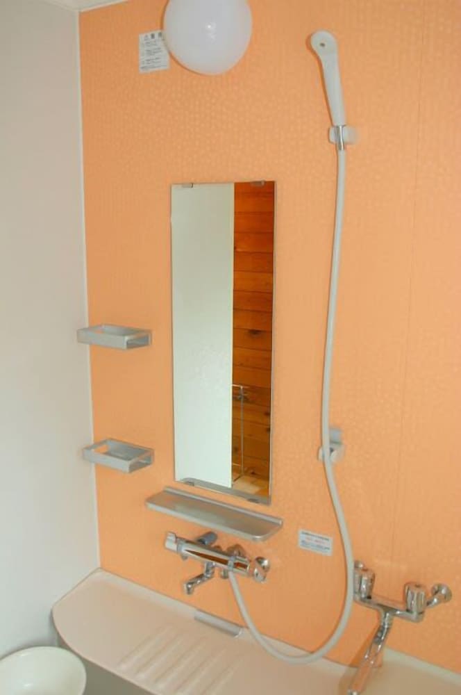 コテージ 禁煙 マウンテンビュー 露天風呂なし (6名定員) バスルームのシャワー0 | ウィンケルビレッジ