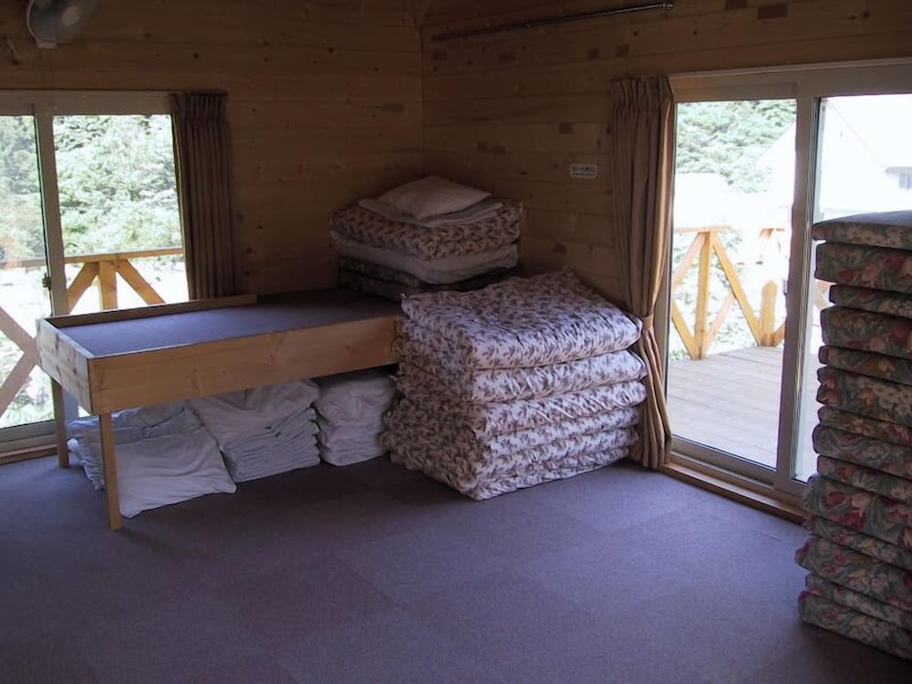 コテージ 禁煙 マウンテンビュー 露天風呂なし (11名定員) 客室6 | ウィンケルビレッジ