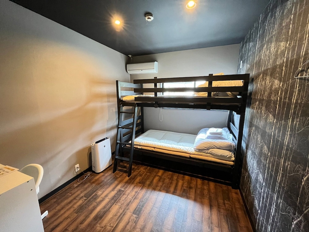 ベーシック トリプルルーム 客室1 | ホステル サムライズ