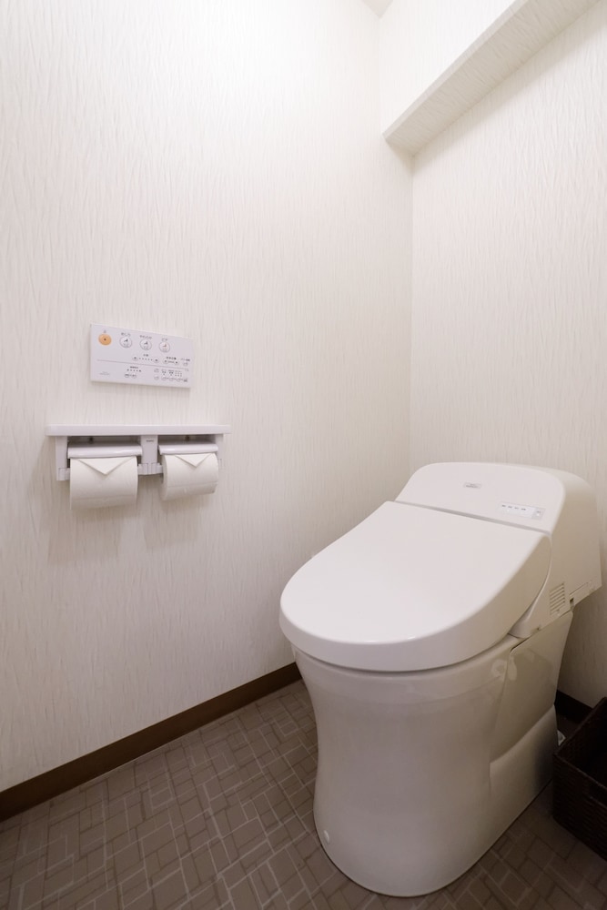 和モダンルーム バスルーム0 | ワラビーハウス