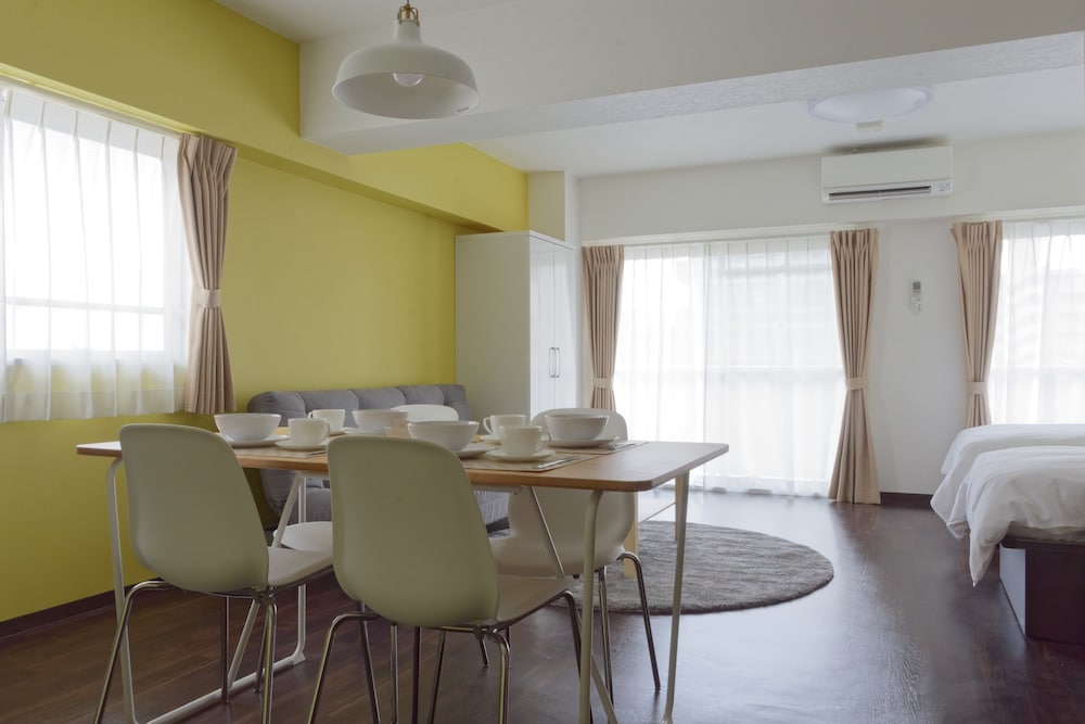 シンプルルーム リビングルーム0 | ワラビーハウス