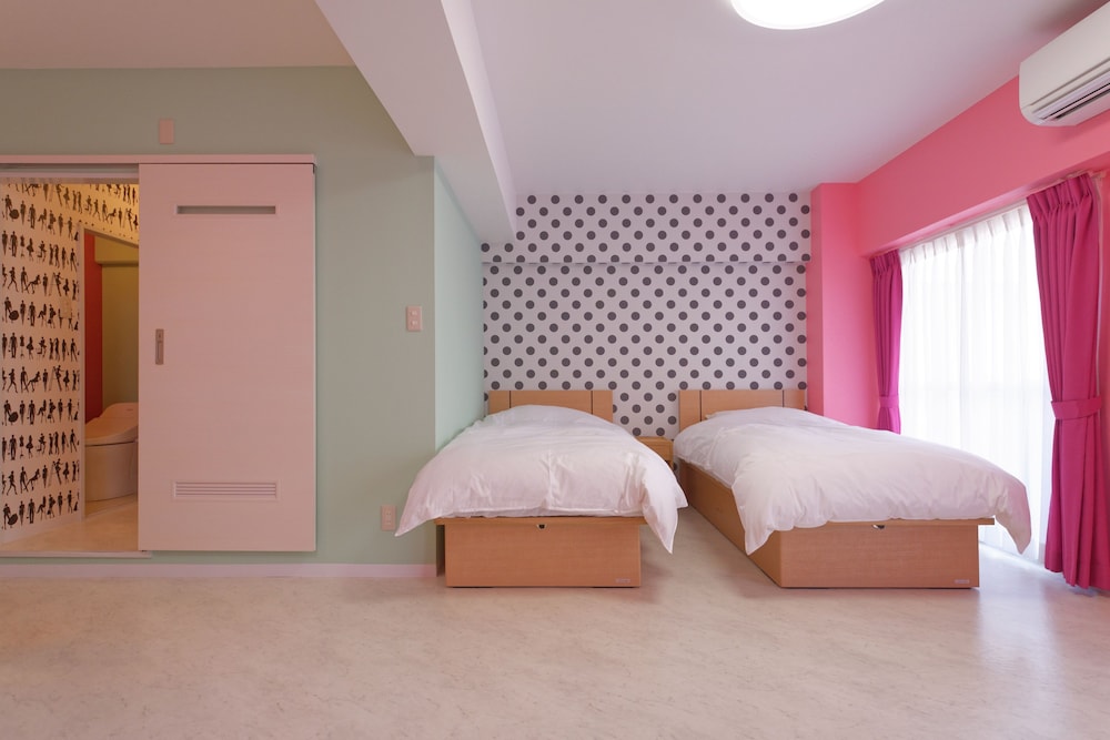 ポップルーム 客室2 | ワラビーハウス