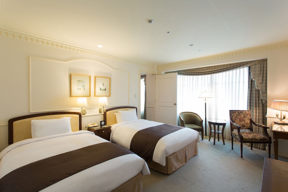 プラザスイート ツインルーム (セミダブルベッド 2台) 禁煙 (70平米) | ホテル ザ・マンハッタン