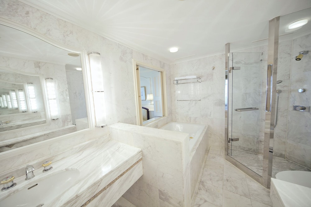 ハリウッドツイン ラグジュアリールーム 禁煙 (46平米) バスルーム0 | ホテル ザ・マンハッタン