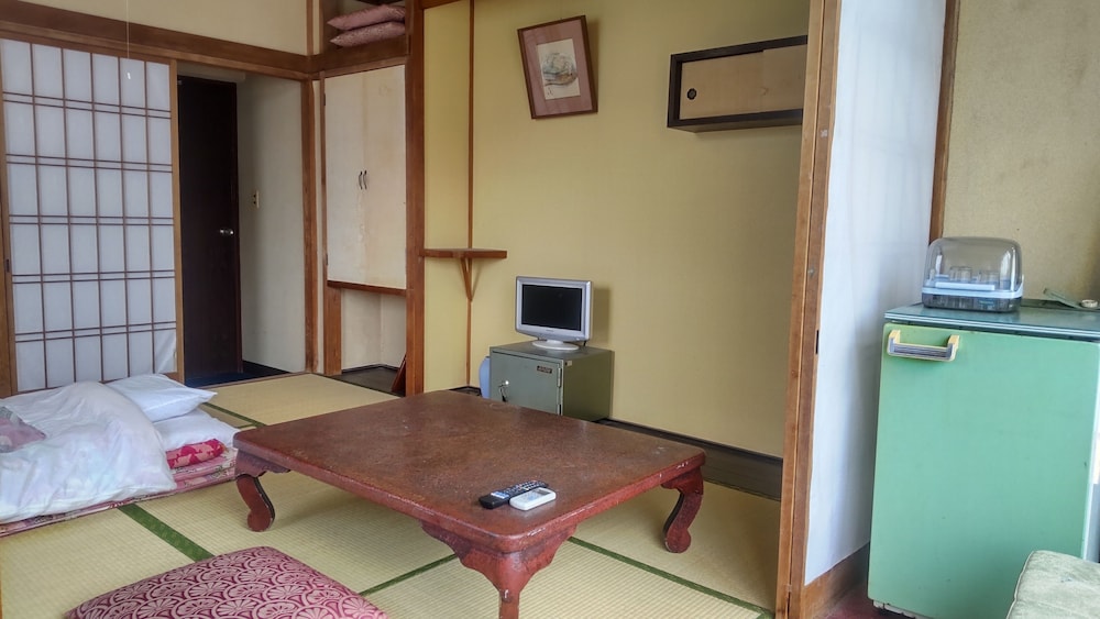 オンライン決済限定おまかせ和室 (4名まで) 客室3 | 吉岡旅館