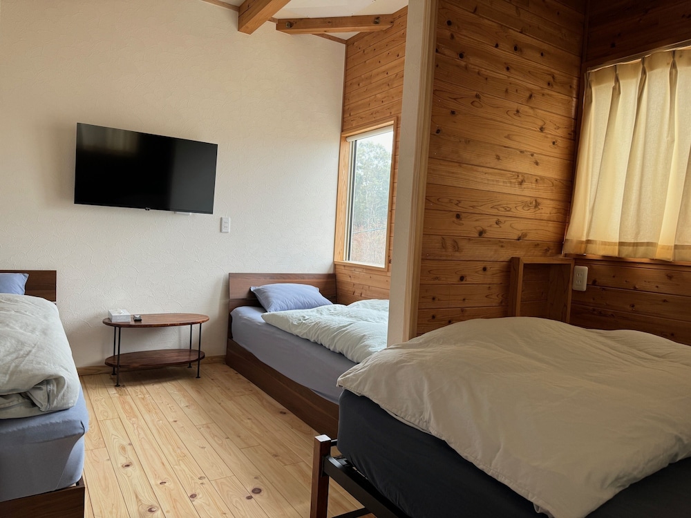 4 人部屋 禁煙 | ゲストハウス pumping Surf