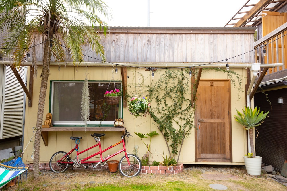 ベーシック 4 人部屋 ベッド (複数台) 禁煙 客室1 | ゲストハウス pumping Surf