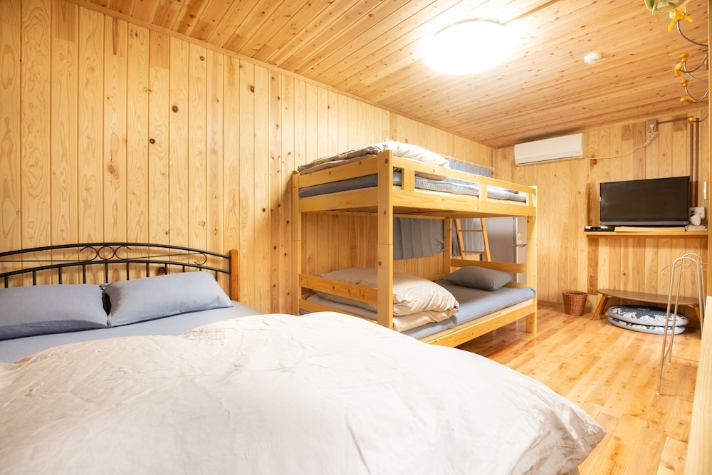 ベーシック 4 人部屋 ベッド (複数台) 禁煙 | ゲストハウス pumping Surf