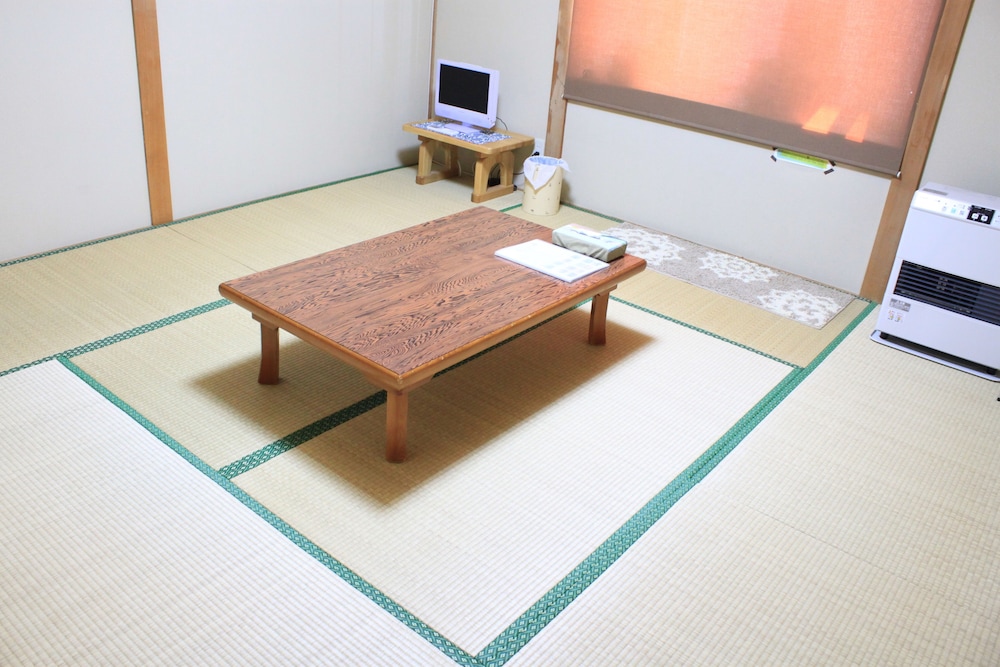 和室　共用バスルーム 客室1 | ペンション & ギャラリー 菜摘実の里