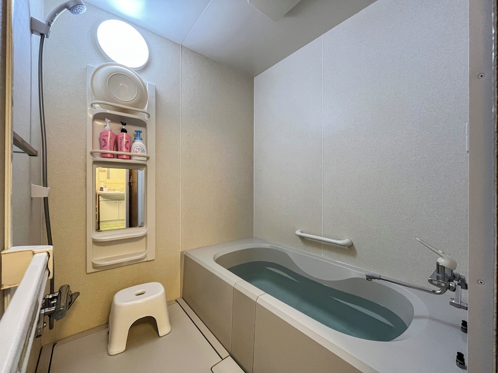 和風バンガロー 禁煙 専用バスルーム バスルーム0 | ペンション & ギャラリー 菜摘実の里