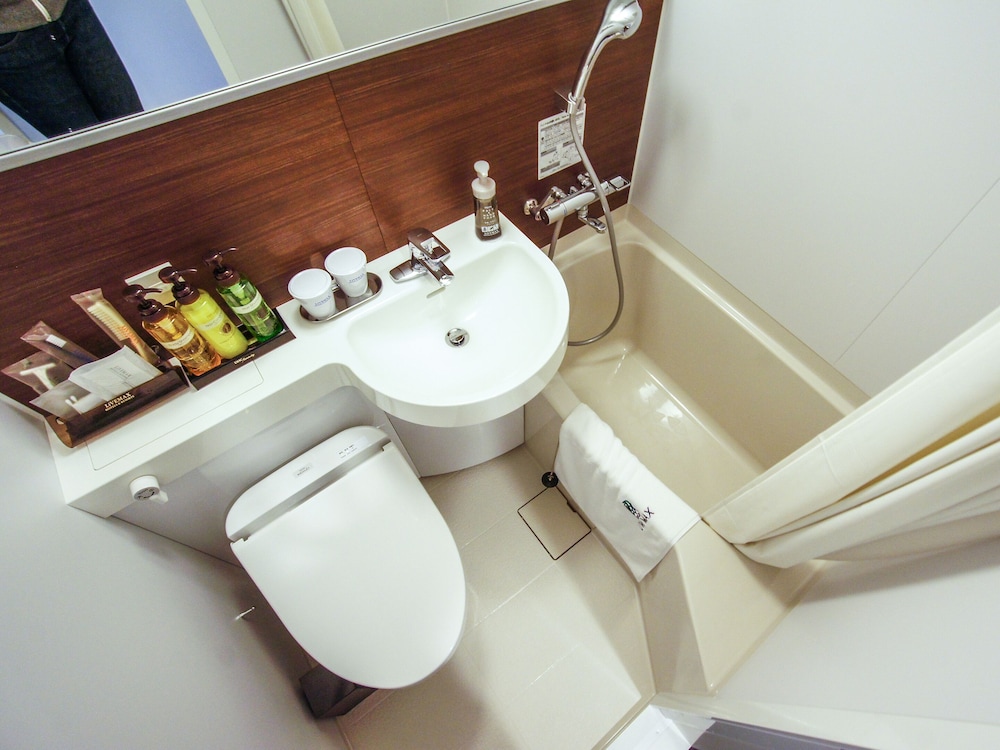 セミダブルルーム 禁煙 バスルーム0 | ホテルリブマックス金沢医大前