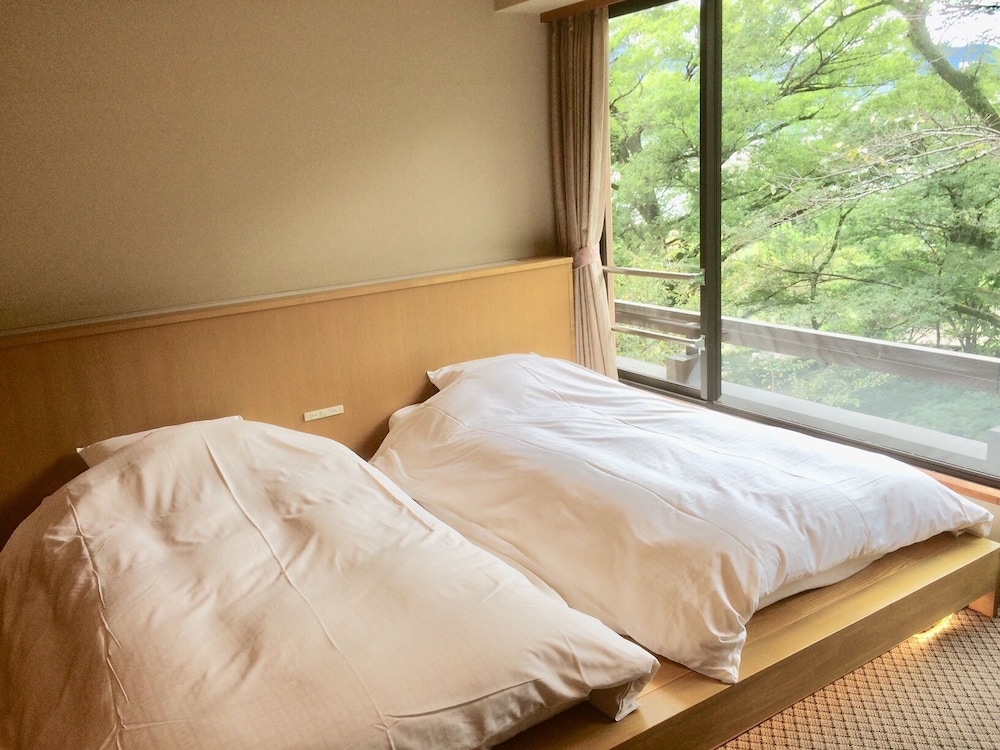 スタンダード 和洋室 山側 禁煙 | ホテルパーク